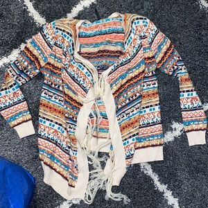 10 for $15 SALE ⭐️Aztec print cream rust turquoise cardigan with fringe M/L